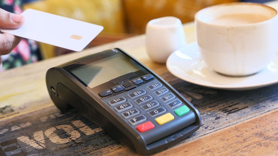 Integración con procesadores y plataformas de tarjetas